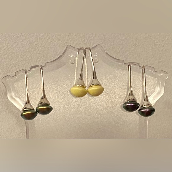 CLEARANCE selling as a LOT. Swarovski Crystal Pearl earrings NEW - Picture 2 of 4